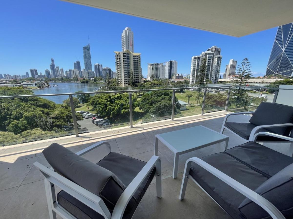 Serenity Surfers Paradise Gold Coast Dış mekan fotoğraf