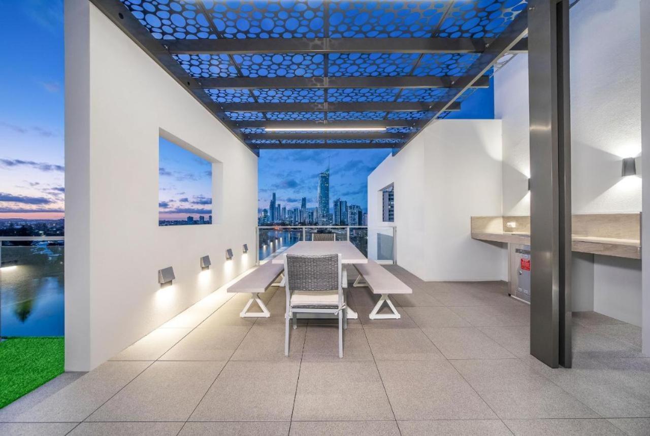 Serenity Surfers Paradise Gold Coast Dış mekan fotoğraf